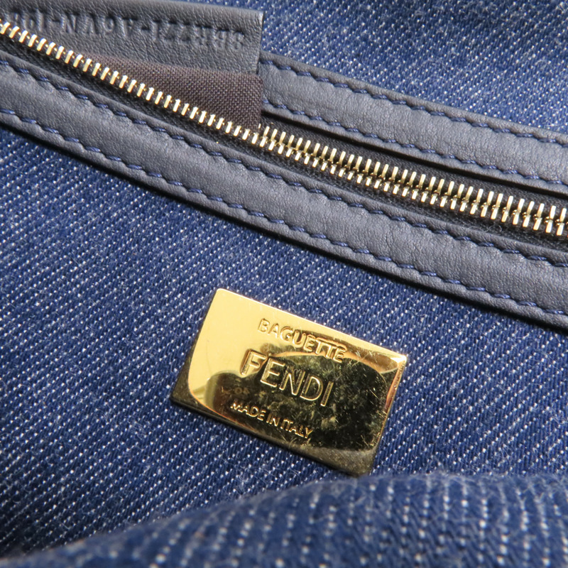 FENDI 牛仔布Baguette Large金扣手挽肩背兩用袋-9