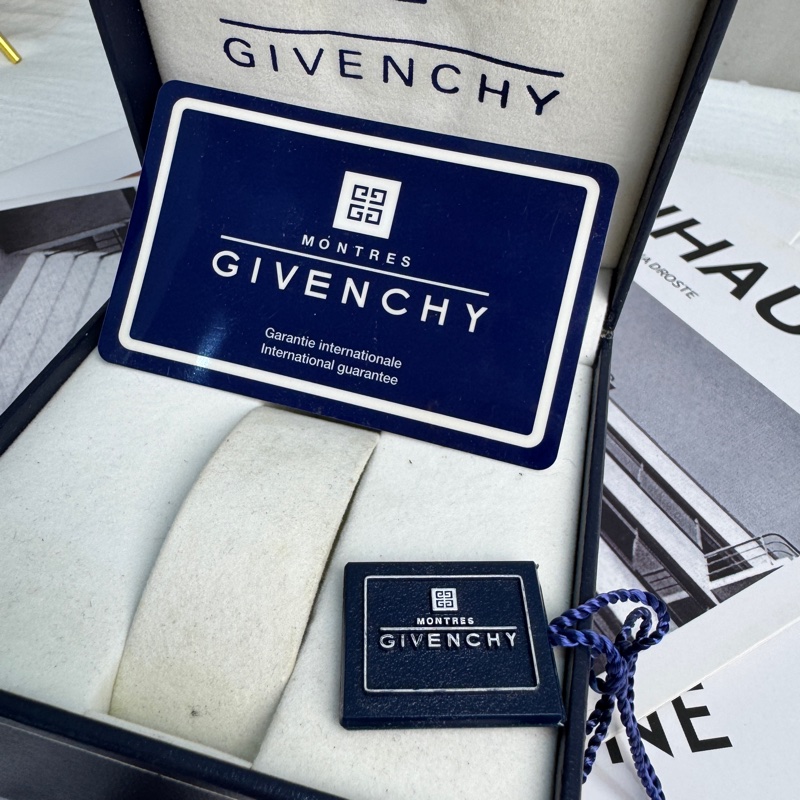 Givenchy 雙色腕錶-7