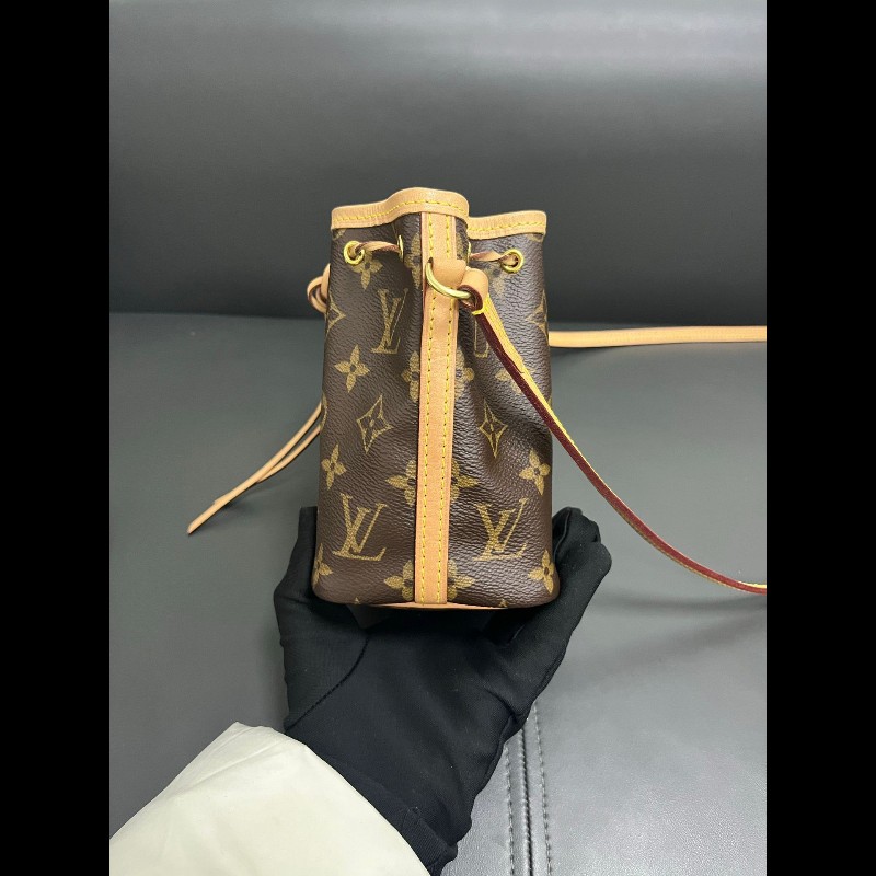 LV nano noe
老花抽繩小水桶-5