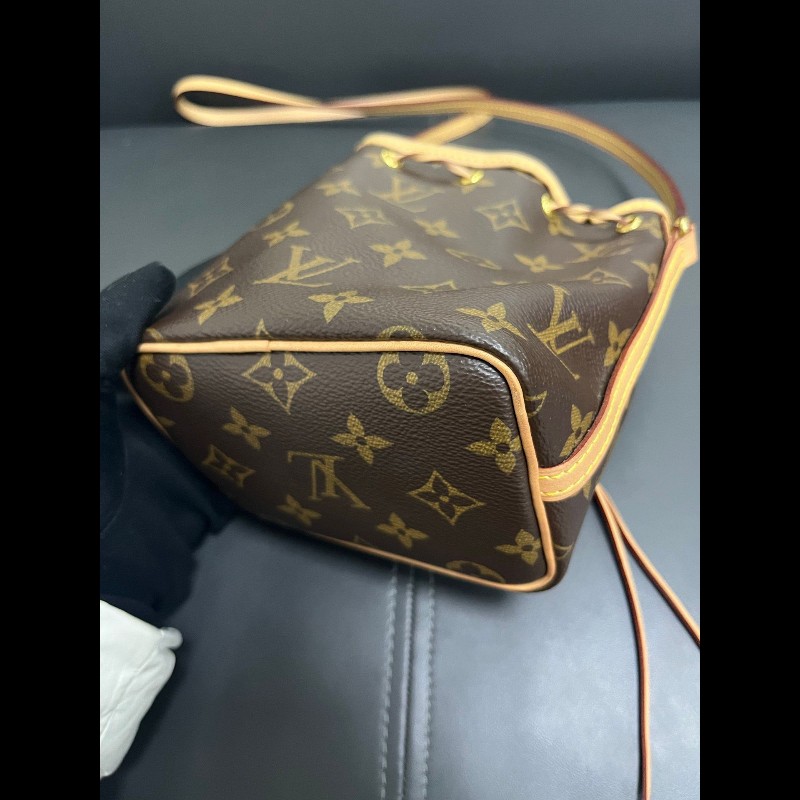 LV nano noe
老花抽繩小水桶-11