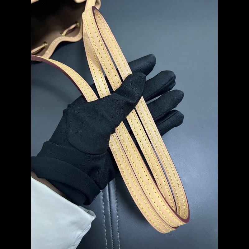 LV nano noe
老花抽繩小水桶-13