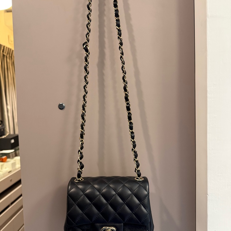 Chanel CF17黑金方胖子-1