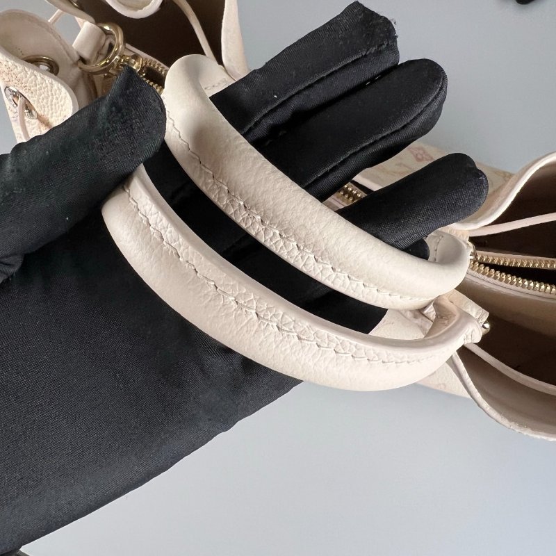 LV M15116/晶片款 粉漸層雷射Bella 兩用包-10