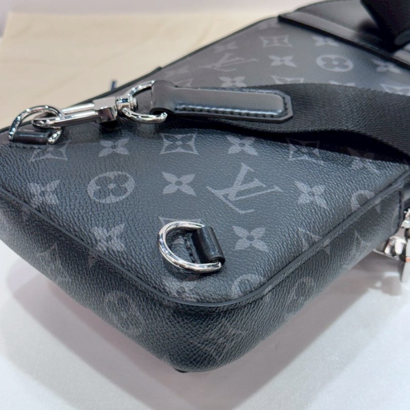 LV 斜背包/胸口包 M47137  9成新-6