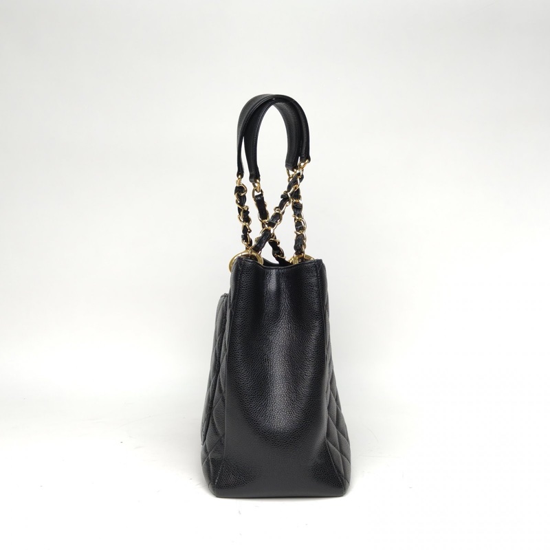 CHANEL GST購物袋小號黑色荔枝牛皮20開金扣肩背包-1