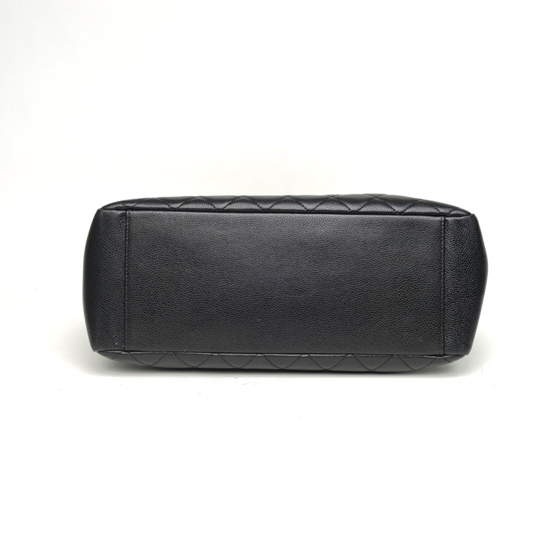 CHANEL GST購物袋小號黑色荔枝牛皮20開金扣肩背包-3