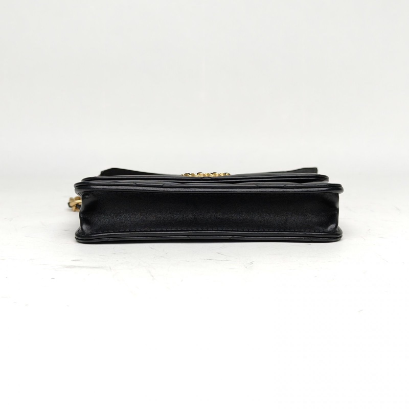 CHANEL 19BAG吸扣woc17黑色羊皮鐳射標金銀扣肩背包-3