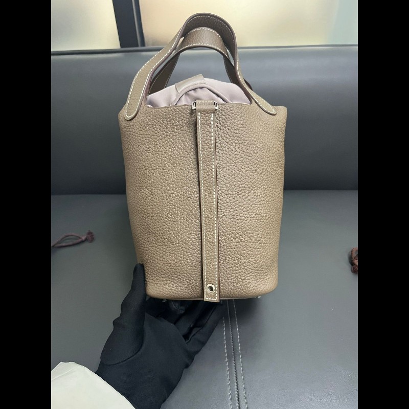 Hermes picotin18
大象灰銀扣 菜籃子-4