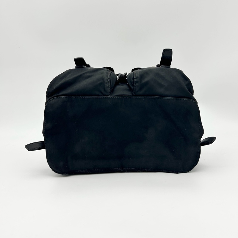 「JL精品代購」Prada黑銀小號降落傘尼龍雙肩包-6