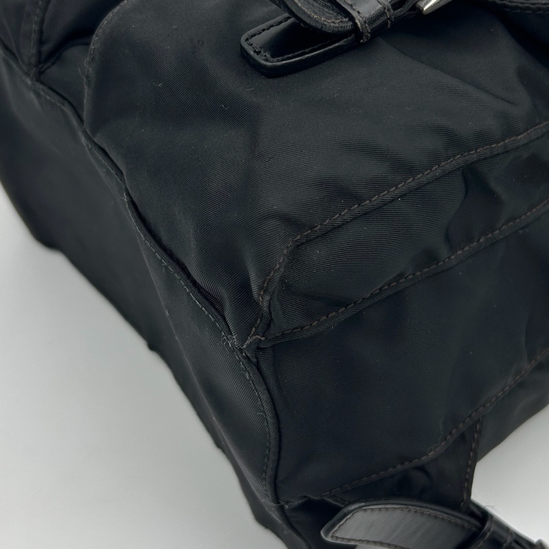 「JL精品代購」Prada黑銀小號降落傘尼龍雙肩包-8