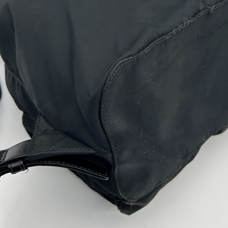 「JL精品代購」Prada黑銀小號降落傘尼龍雙肩包-9