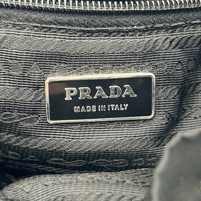 「JL精品代購」Prada黑銀小號降落傘尼龍雙肩包-17