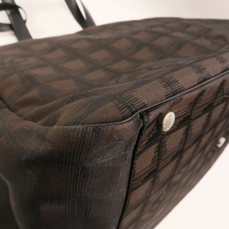 CHANEL 牛皮皮革Vintage Totebag銀扣手挽袋-11