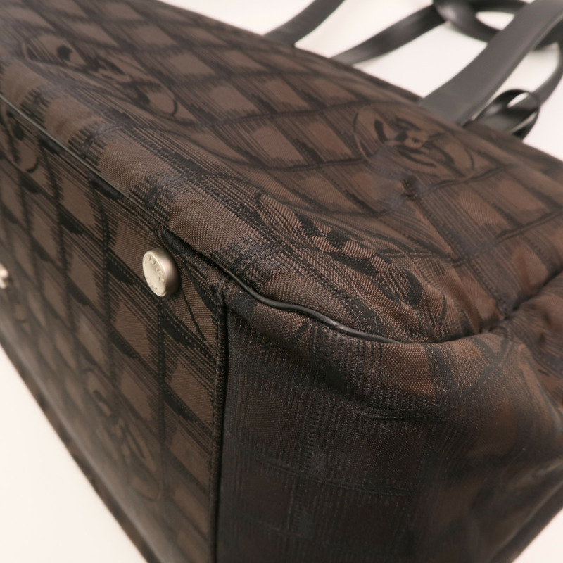 CHANEL 牛皮皮革Vintage Totebag銀扣手挽袋-12