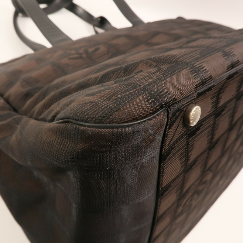 CHANEL 牛皮皮革Vintage Totebag銀扣手挽袋-13