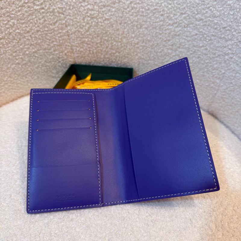Goyard passport holder-4