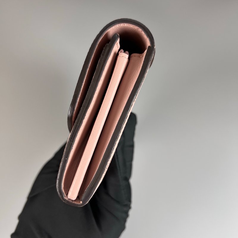 LV M60145/晶片款 粉雷射長夾-3