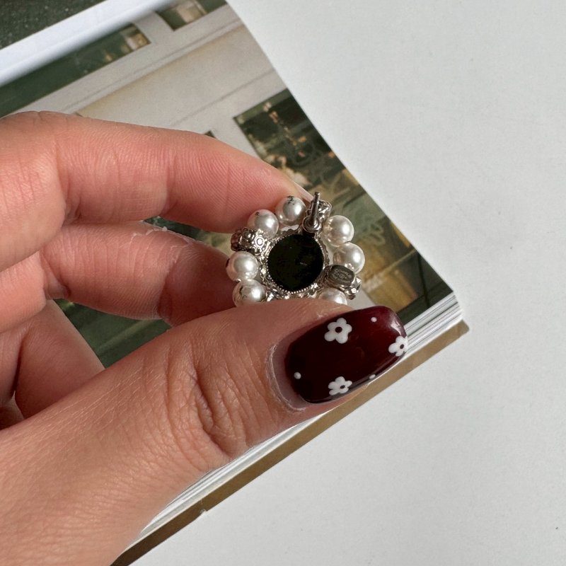 💖飾品收藏款 Chanel 圓形珍珠質感耳環-2