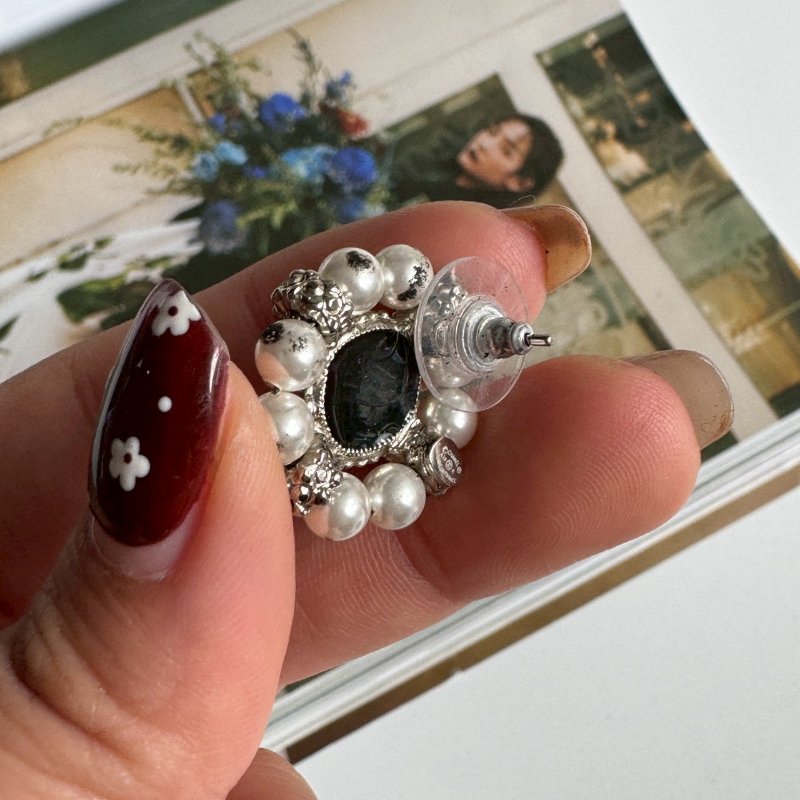 💖飾品收藏款 Chanel 圓形珍珠質感耳環-7