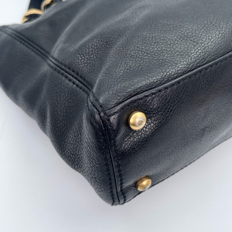 「JL精品代購」香奈兒黑金牛皮外縫大logo金屬環單肩托特包-8