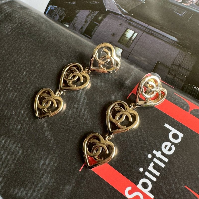 💥全新商品💥Chanel 金色愛心香奈兒長條耳環-11