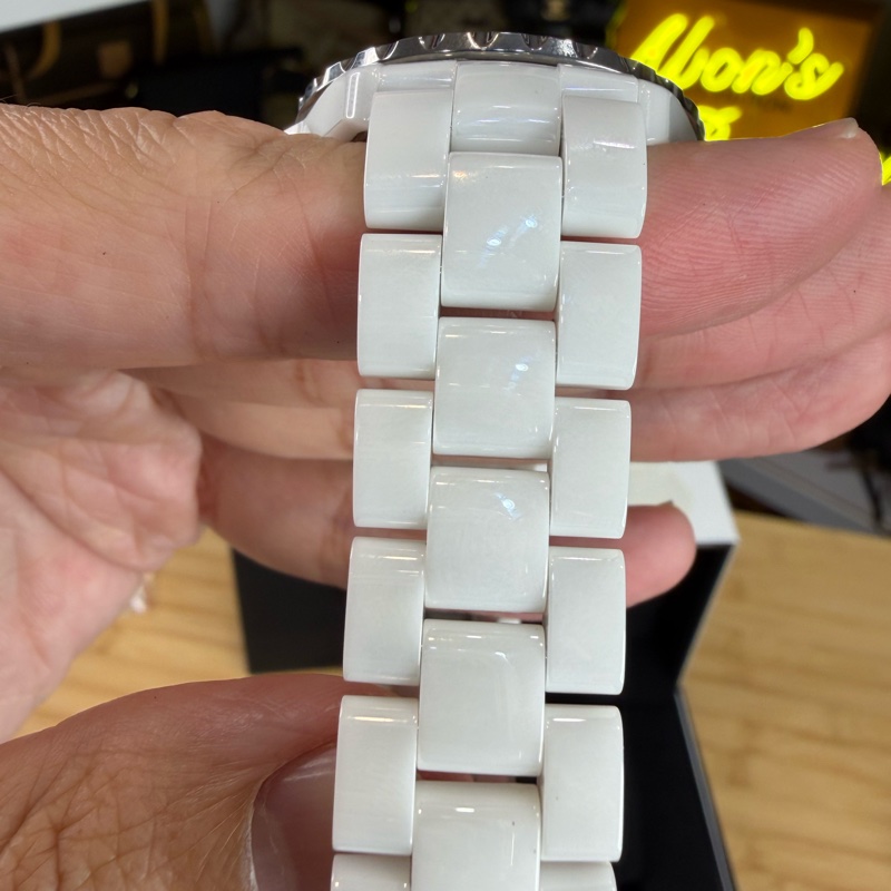 上架中🔑 CHANEL 經典白色陶瓷J12腕錶-6