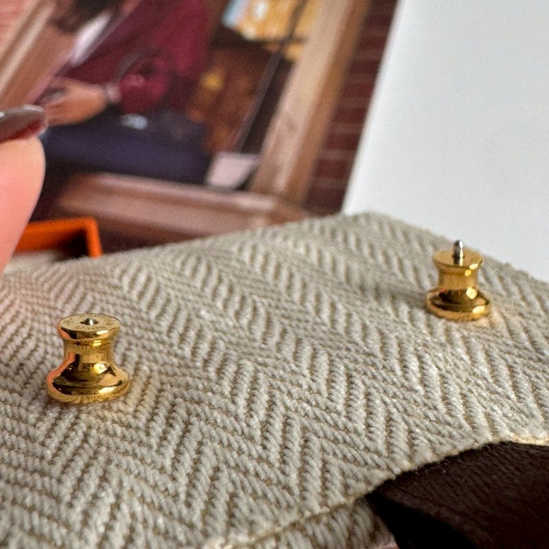 💖全新商品😍Hermes 水藍色金H mini pop 耳環-6