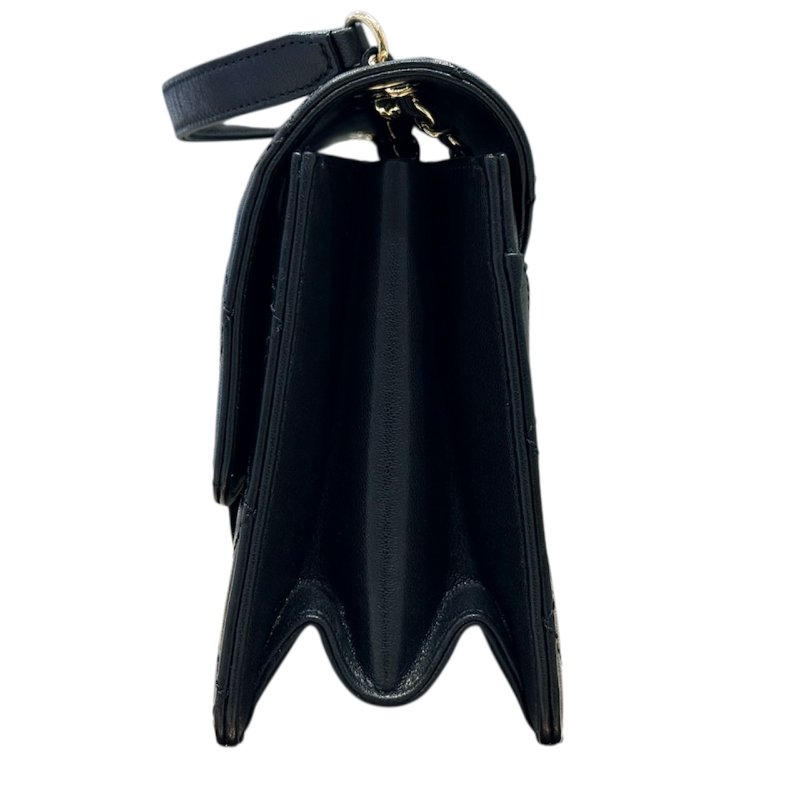 CHANEL 香奈兒 BEAUTY LOCK FLAP BAG 牛皮 黑色 金扣-2