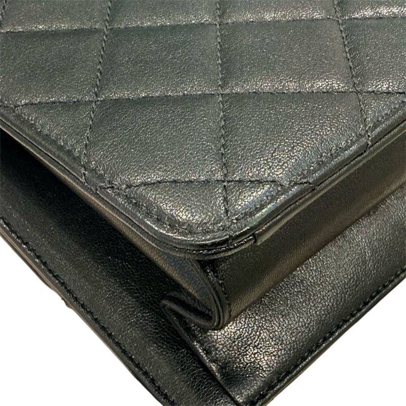 CHANEL 香奈兒 BEAUTY LOCK FLAP BAG 牛皮 黑色 金扣-6