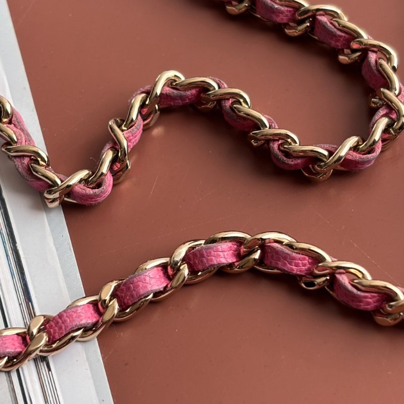 ::CHANEL:: 粉色金雙C 吸釦鏈帶WOVC 鍊條包 斜背包 鍊帶皮夾-8