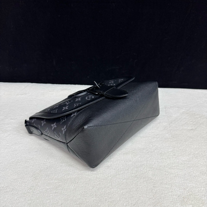 LV路易威登 黑色老花Saumur郵差包 芯片款-2