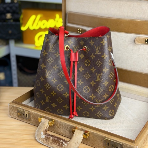 上架中🔑 LOUIS VUITTON 老花 Neonoe 紅絨水桶包