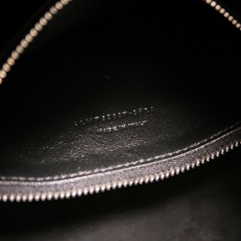 YVES SAINT LAURENT 牛皮皮革LE 5A7 Hobo銀扣肩背袋-6