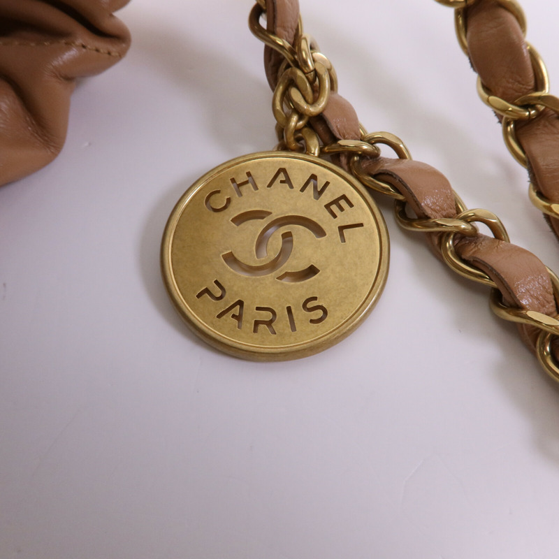 CHANEL 牛皮皮革C22 Small金扣鏈帶肩背袋-14