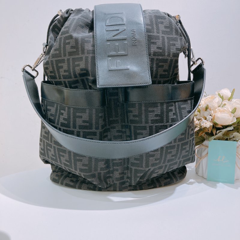 TW4778  Fendi 芬迪 經典 FF Logo 背包 Logo Medium Backpack Canvas-0