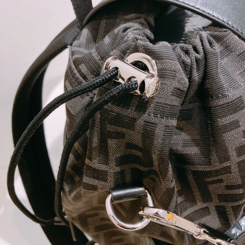 TW4778 Fendi 芬迪 經典 FF Logo 背包 Logo Medium Backpack Canvas-8