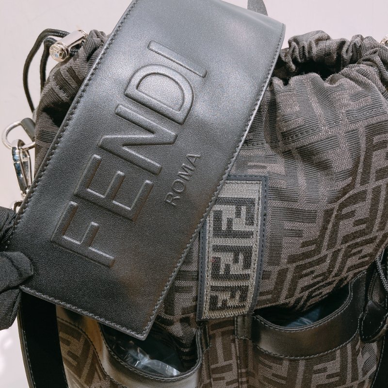 TW4778 Fendi 芬迪 經典 FF Logo 背包 Logo Medium Backpack Canvas-10