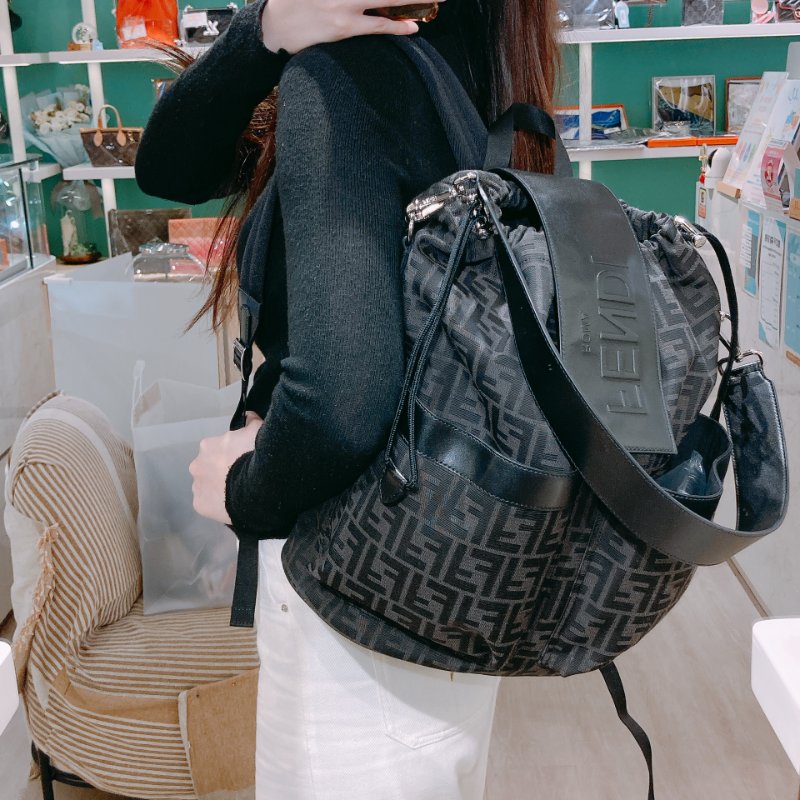 TW4778 Fendi 芬迪 經典 FF Logo 背包 Logo Medium Backpack Canvas-19