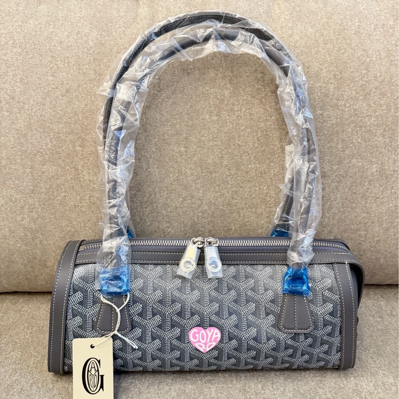 GOYARD限量愛心彩繪法棍包-0