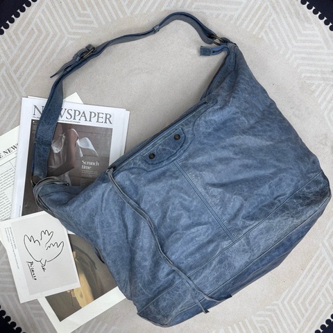 Balenciaga巴黎世家 Motocross 系列機車包