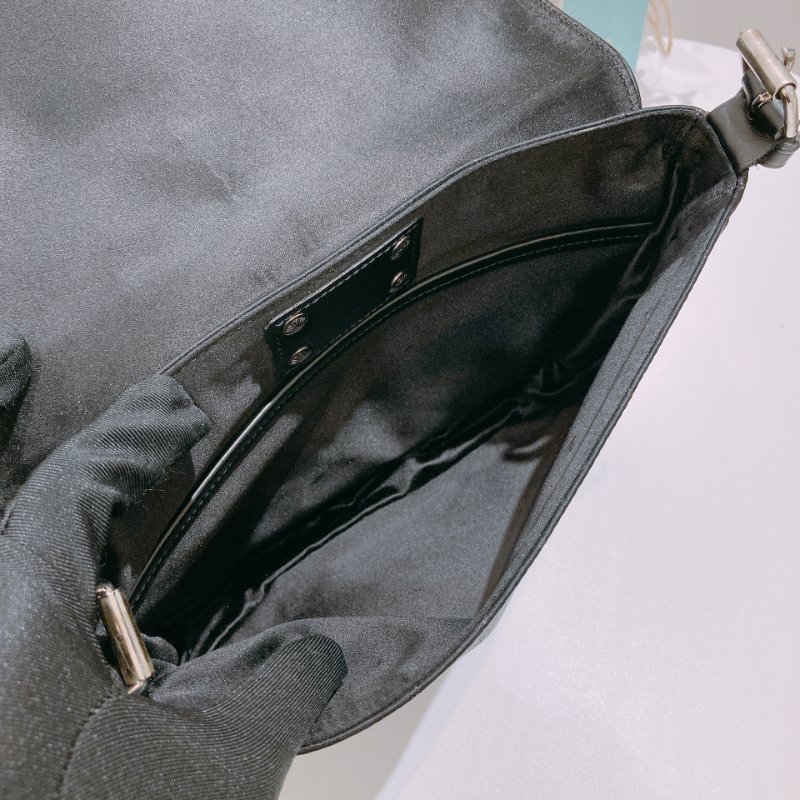 TW4779 Louis Vuitton 路易威登 中古 蘑菇/長頸鹿/白雲 圖案 Monogram Satin Comte De Fe Musette Black x PHW-15