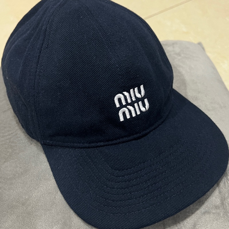MIUMIU 抽繩鴨舌帽🧢藏藍色M-0