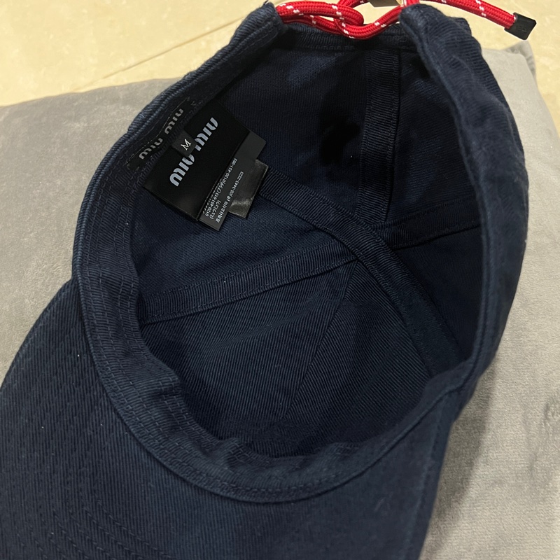 MIUMIU 抽繩鴨舌帽🧢藏藍色M-1