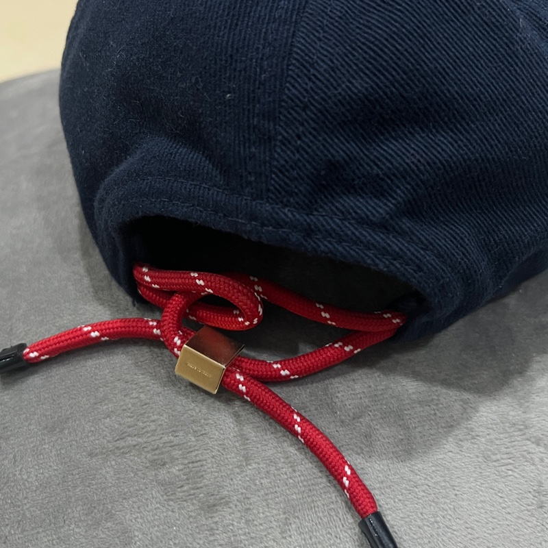 MIUMIU 抽繩鴨舌帽🧢藏藍色M-3