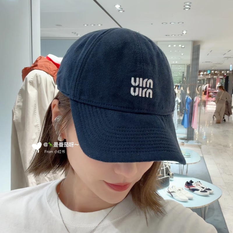MIUMIU 抽繩鴨舌帽🧢藏藍色M-4