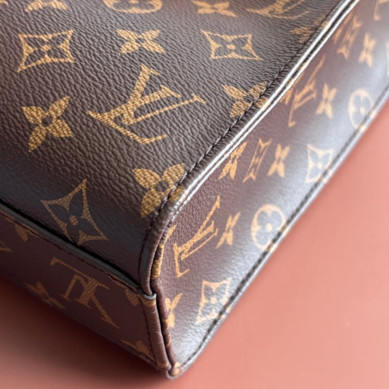 ::LOUIS VUITTON:: LV M46265 Sac Plat BB Monogram 帆布手提/斜背包 琴譜包-18