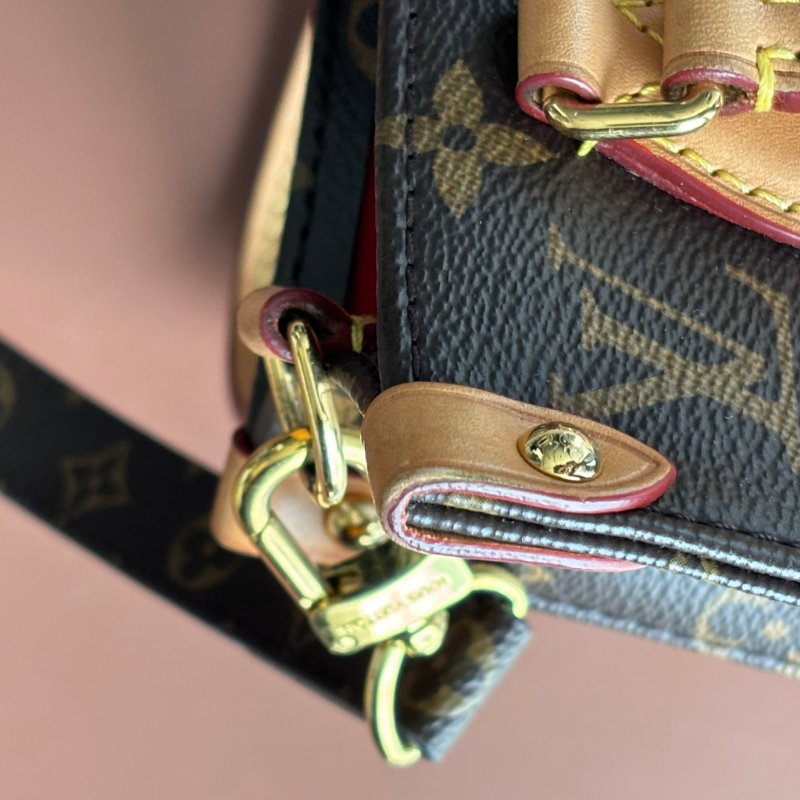 ::LOUIS VUITTON:: LV M46265 Sac Plat BB Monogram 帆布手提/斜背包 琴譜包-24