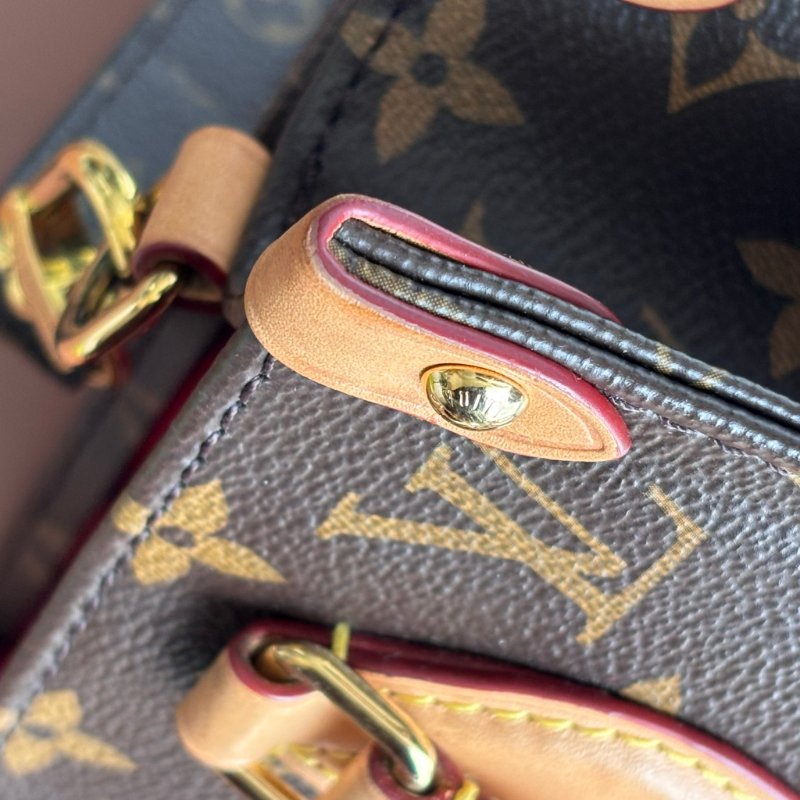 ::LOUIS VUITTON:: LV M46265 Sac Plat BB Monogram 帆布手提/斜背包 琴譜包-25