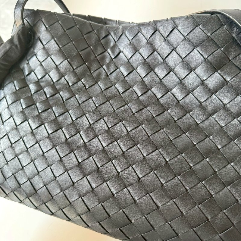BOTTEGA VENETA Intrecciato 黑色 編織 經典 小羊皮 托特包-1