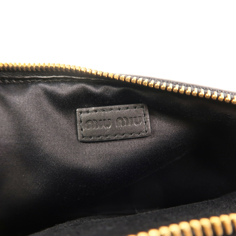 Miu Miu 羊皮皮革Mini Hand Bag金扣手挽袋-5